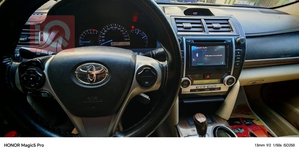 تۆیۆتا کامری